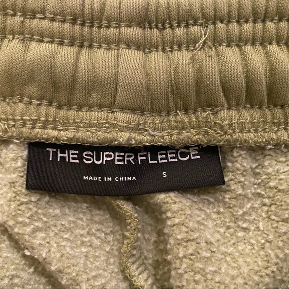 TNA super fleece pistachio green sweater pant - Picture 3 of 3